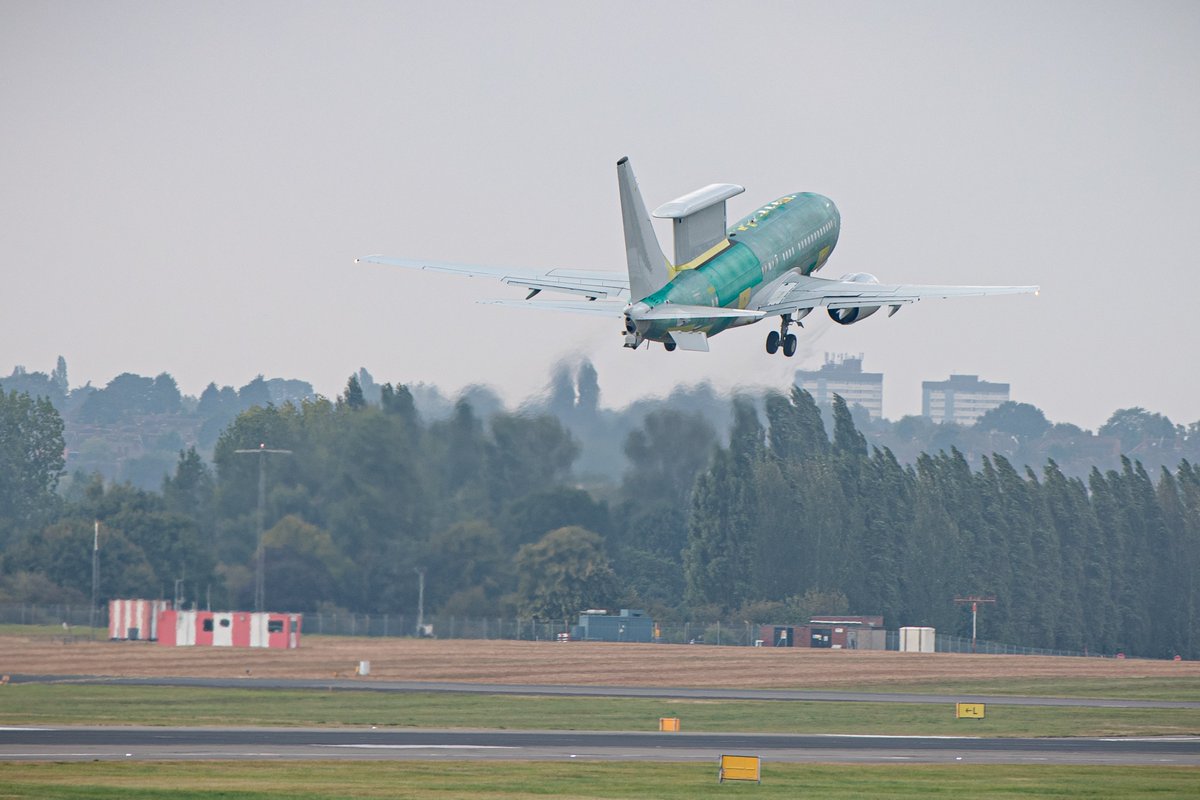 BoeingUK's tweet image. POV: #Wedgetail on its first flight in the skies over Birmingham.

The first of three @RoyalAirForce E-7 aircraft is in its test and evaluation phase after being modified by a highly skilled team at @STSAviation.