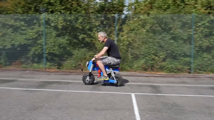 designboom (@designboom) on Twitter photo matt denton (<a href="/mantisrobot/">Matt denton</a>) has developed his own rideable LEGO electric monkey motorbike with 3D printed parts based on technic 8810 cafe racer set designboom.com/technology/rid… matt denton (<a href="/mantisrobot/">Matt denton</a>) has developed his own rideable LEGO electric monkey motorbike with 3D printed parts based on technic 8810 cafe racer set designboom.com/technology/rid…