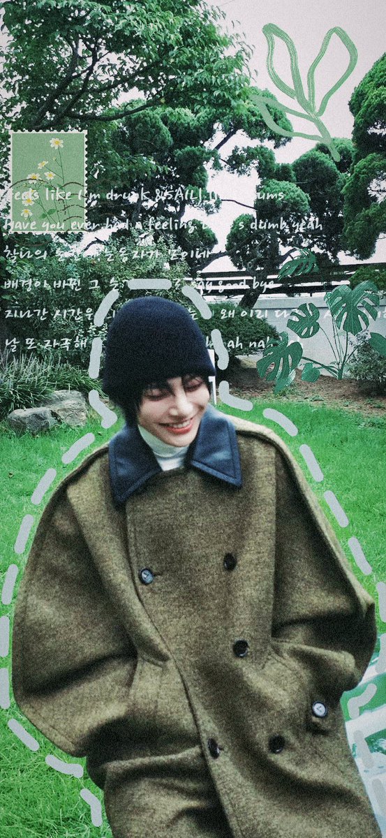 Layliblara's tweet photo. Wallpaper theme: Smiling I.N wearing green coat🍃 #I_N #jeongin https://t.co/n31B3ubzsB
