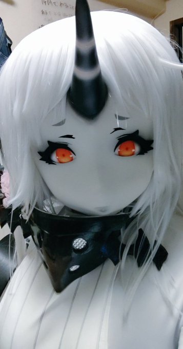 着ぐるみに関するつぶやきしたついでなので鹵獲したのにゼンゼンオモテにダセテナイ港湾オネエチャン貼っときます…ね 