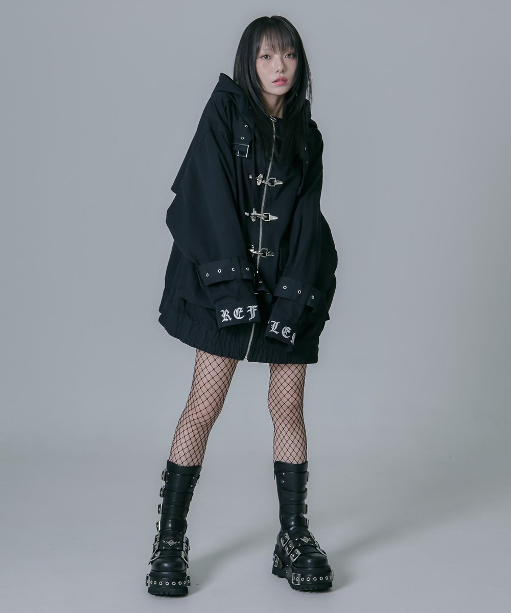 👁‍🗨REFLEM(レフレム) NEW ARRIVAL ベルト付きハイネックZIPパーカー