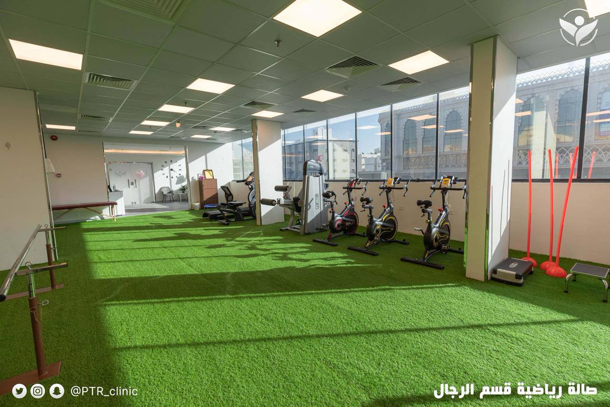 مساء الخير🌟  
اليوم ناوين تمرين في مركزنا ولا راحة واستجمام؟ 🤸‍♂️