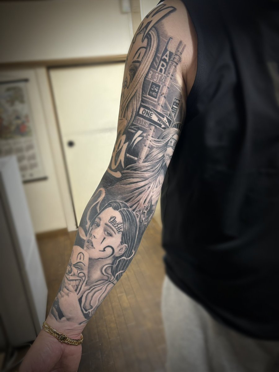 tattoowashin's tweet photo. フルアーム完成です㊗️
#千葉　#市原　#刺青　#tattoo #洋彫り　#washin https://t.co/enlWhzXh5w