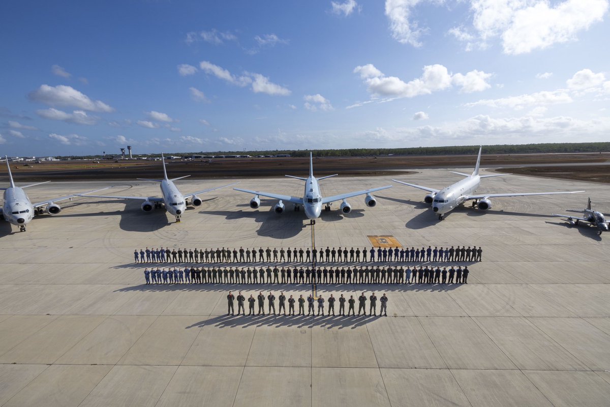 og10952557's tweet photo. Maritime air power at KAKADU24 - thrilled to have this multinational team join the event! (Yes I’m in there!) #KA24 https://t.co/OJJfqnVIs0