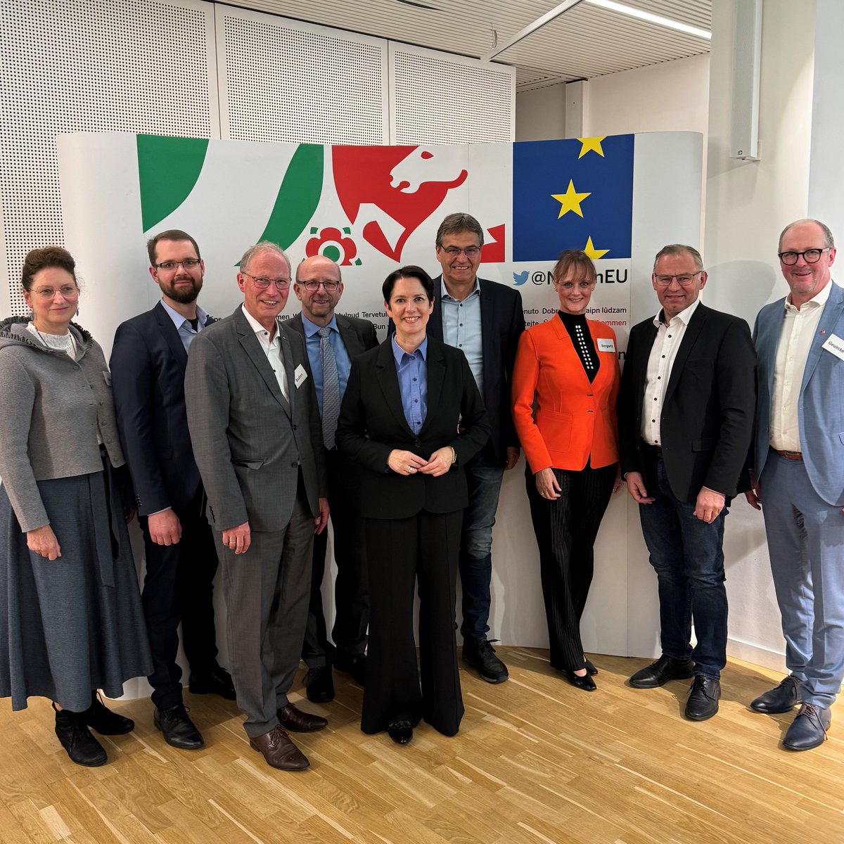 Landesvertretung NRW (@nrwineu) on Twitter photo Landwirtschaftsministerin S. Gorißen <a href="/MLVNRW/">Landwirtschaft und Verbraucherschutz NRW</a> beim Parlamentarischen Abend zur "Tierzucht der Zukunft" in <a href="/NRWinEU/">Landesvertretung NRW</a>: "Wir treten für eine starke Nutztierhaltung in NRW ein.Dazu gehört eine zukunftsorientierte Tierzucht, die Ökonomie,Tierschutz u. Nachhaltigkeit verbindet." Landwirtschaftsministerin S. Gorißen <a href="/MLVNRW/">Landwirtschaft und Verbraucherschutz NRW</a> beim Parlamentarischen Abend zur "Tierzucht der Zukunft" in <a href="/NRWinEU/">Landesvertretung NRW</a>: "Wir treten für eine starke Nutztierhaltung in NRW ein.Dazu gehört eine zukunftsorientierte Tierzucht, die Ökonomie,Tierschutz u. Nachhaltigkeit verbindet."