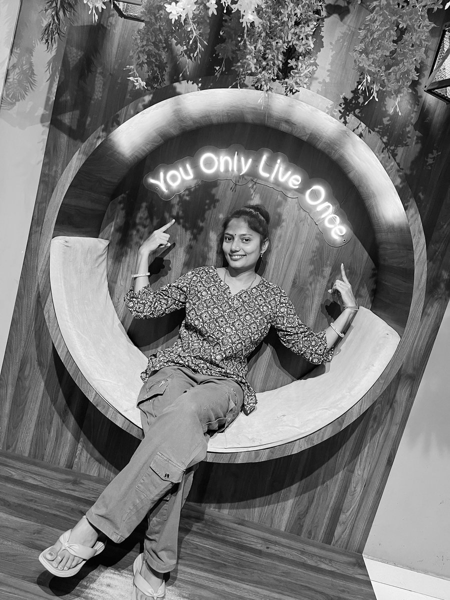 savitaswami9's tweet image. &quot;मैं वापस आ गई हूँ! 🌟 ट्विटर की कमी महसूस हुई। चलो, एक नई शुरुआत करें! #Comeback #BackOnTwitter&quot;