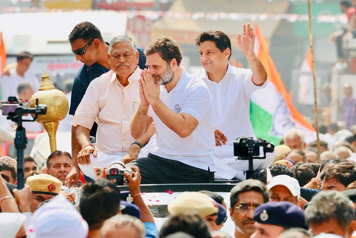 DeependerSHooda's tweet photo. हाथ बदलेगा हालात...

#AaRahiHaiCongress https://t.co/sievqFvuoe