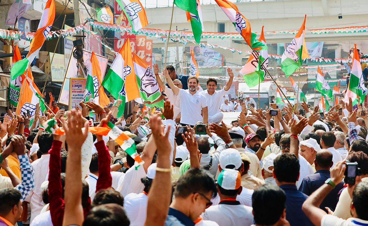 DeependerSHooda's tweet photo. हाथ बदलेगा हालात...

#AaRahiHaiCongress https://t.co/sievqFvuoe