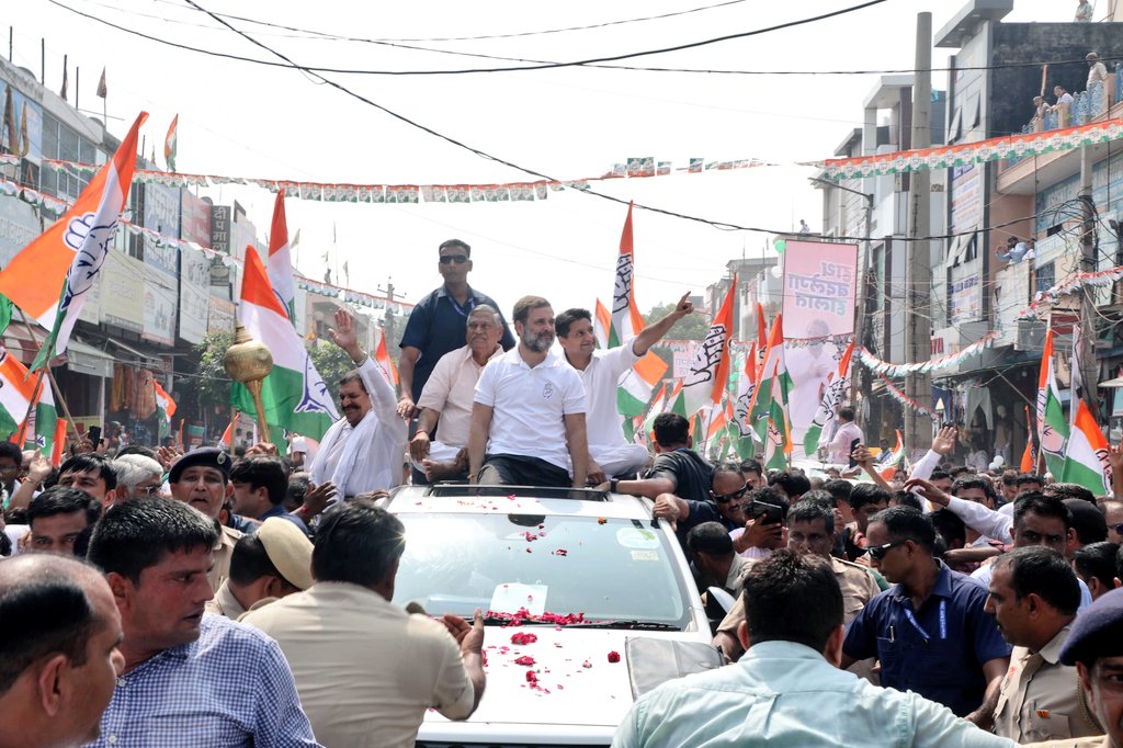 DeependerSHooda's tweet photo. हाथ बदलेगा हालात...

#AaRahiHaiCongress https://t.co/sievqFvuoe