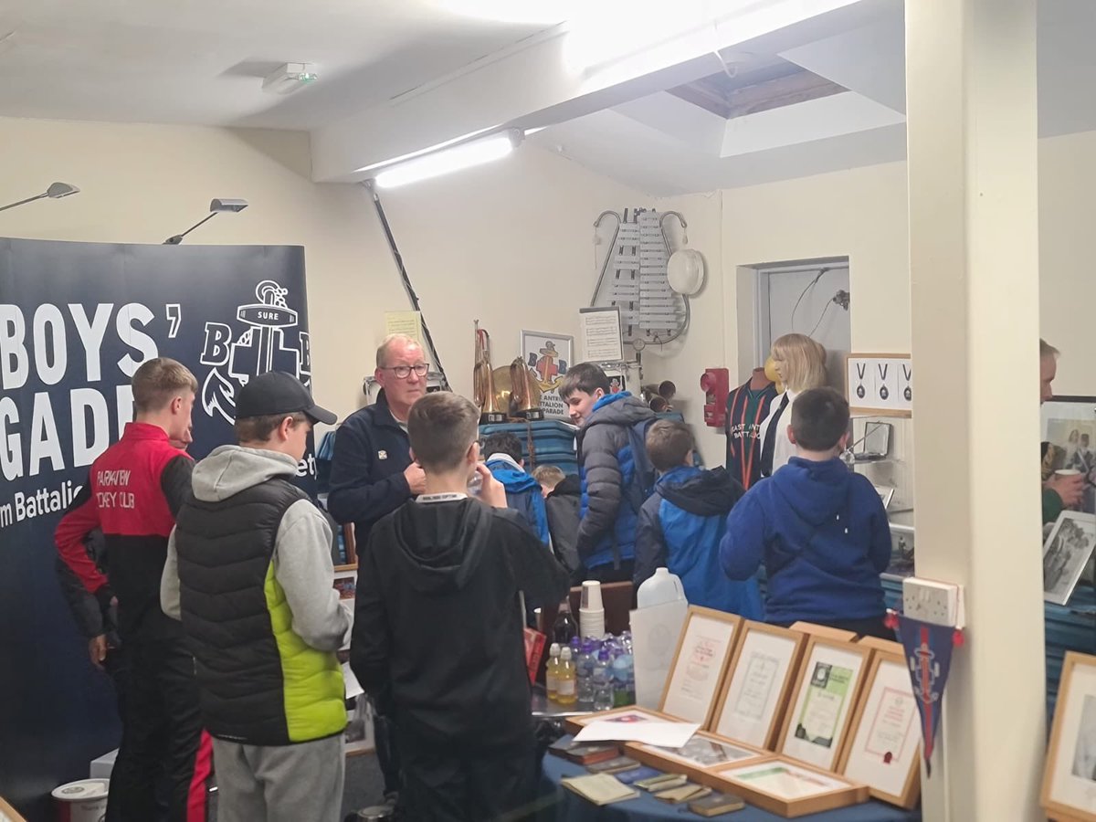 BBEABHS's tweet photo. Fantastic night with @3rdballyclarebb and 1stballynure BB. #bbmuseum #bbhistory https://t.co/xmtKNjE2El