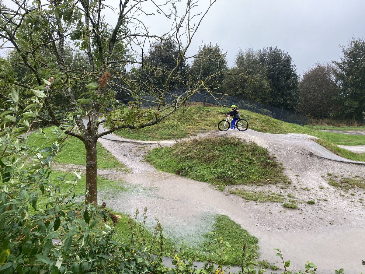 LeedsActiveSchs's tweet photo. Even the rain couldn’t stop us yesterday @ClapgatePrimary @IngramRoad and the most fun @LeedsUrbanBike getting wet and tackling the course, well done to all #getcycling #resilience https://t.co/pZTOb4AD1J