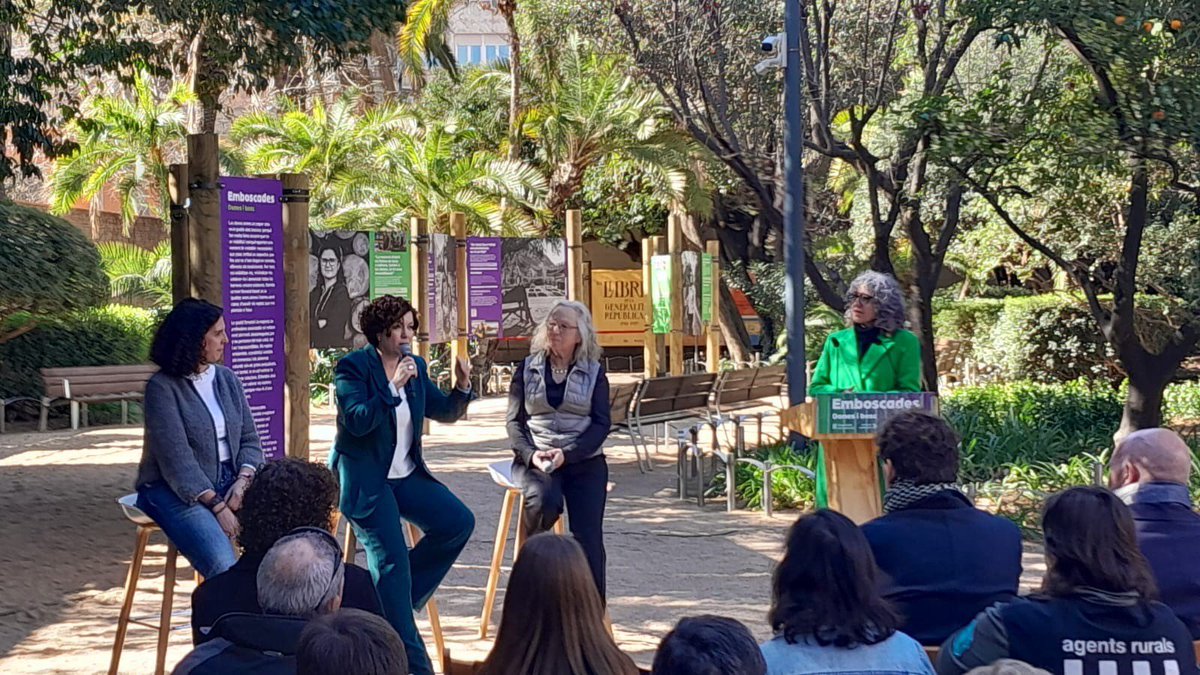 Anna Sanitjas tweet media