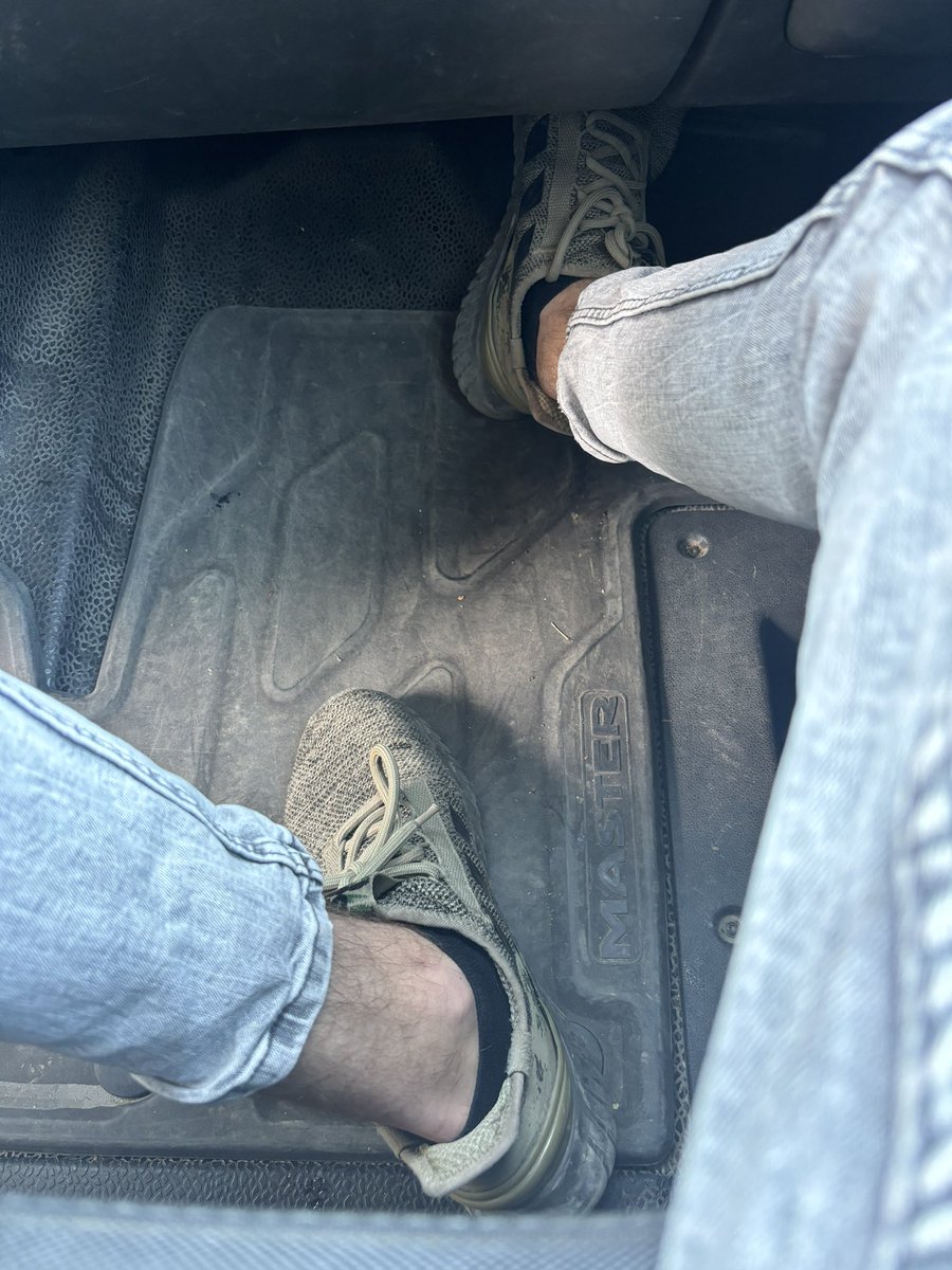 hungarianmaster's tweet photo. Csacsumi🦶🖕 https://t.co/Nv47GiaZN1