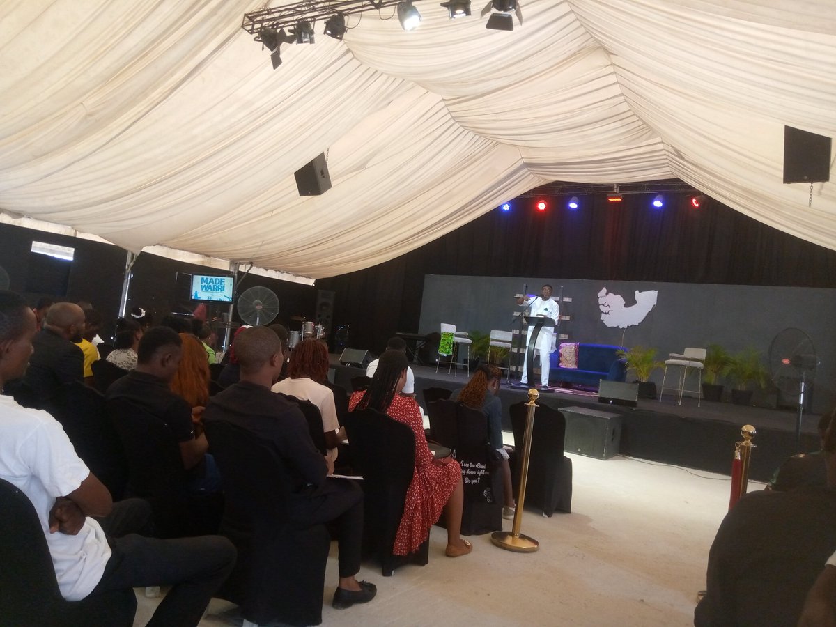 AndrewOlogbo's tweet photo. Awesome time learning at #madeinwarri organisedvby #mysaltcity https://t.co/PTCw6FBhI0