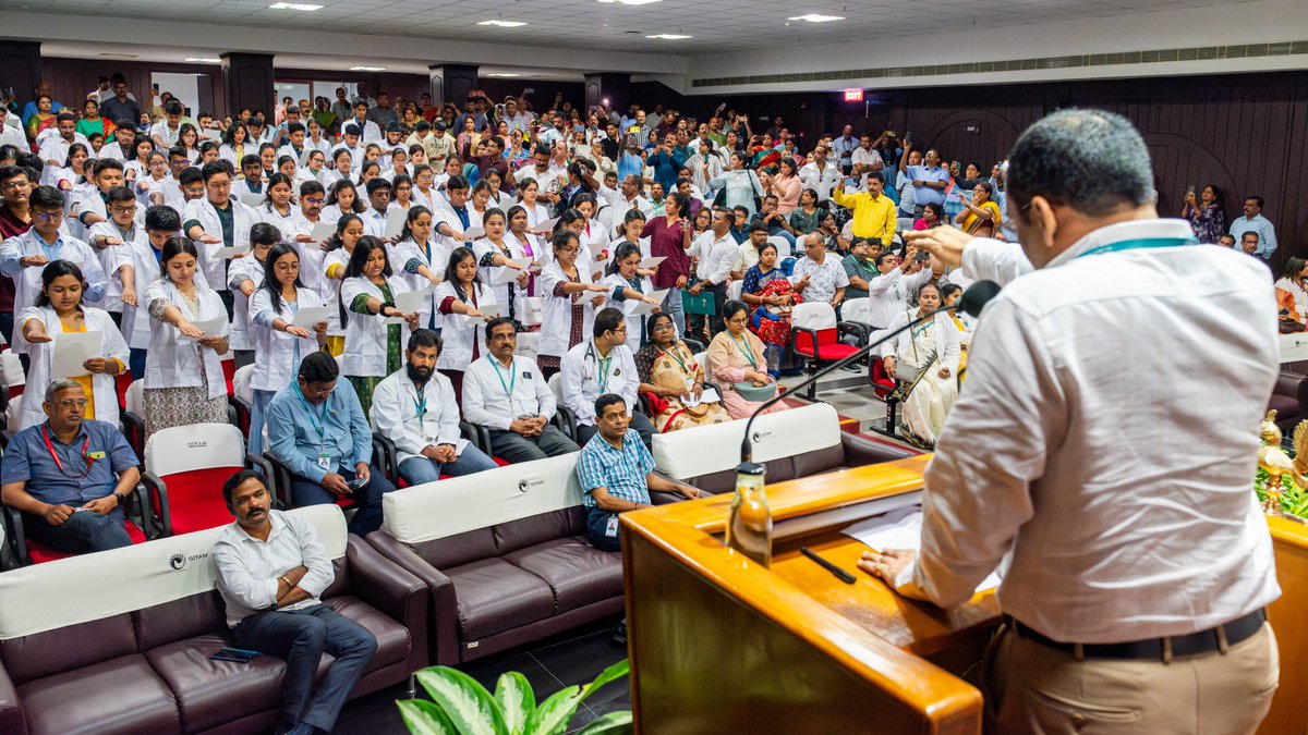 GITAM_msr's tweet image. 𝐆𝐈𝐌𝐒𝐑 𝐖𝐞𝐥𝐜𝐨𝐦𝐞𝐬 𝐭𝐡𝐞 𝐁𝐚𝐭𝐜𝐡 𝐨𝐟 𝟐𝟎𝟐𝟒 𝐰𝐢𝐭𝐡 𝐖𝐡𝐢𝐭𝐞 𝐂𝐨𝐚𝐭 𝐂𝐞𝐫𝐞𝐦𝐨𝐧𝐲 #GIMSR
May the batch of MBBS 2024 have an exceptional learning experience in the coming years.
.
.
#mbbs #deemeduniversity #neet #deemedmedicalcollege #GITAMUniversity