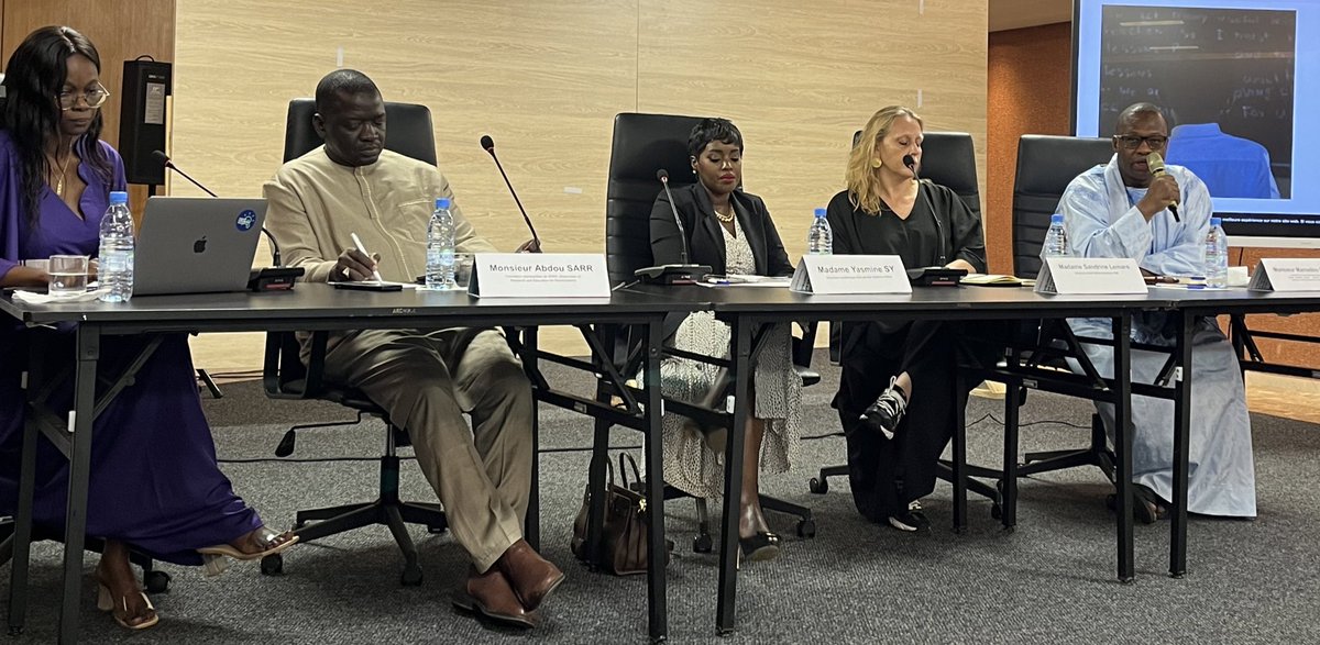 WATHI_ThinkTank's tweet photo. Le Think Tank citoyen WATHI en partenariat avec l’ambassade d’Irlande au Sénégal (@IrlEmbDakar) organise une table ronde sur le thème: « Les innovations dans le secteur éducatif au Sénégal : apports du secteur privé et des ONG », qui se tient aujourd’hui à l’hôtel Azalai de Dakar.

Cette rencontre réunit un panel d’experts, notamment :

- Madame Yasmine Sy, Directrice académique du groupe SupDeco Dakar.
- Madame Sandrine Lemare, Responsable de la Soft Skills Academy de l’ISM.
- Monsieur Mamadou Cissé, Président de l'Union Nationale des Écoles Privées Laïques du Sénégal et de la Fédération pour l'Éducation et la Formation.
- Monsieur Abdou Sarr, Formateur et représentant de l’ARED (Associates in Research and Education for Development).

Ce débat permet d'explorer les contributions clés du secteur privé et des ONG aux innovations dans le système éducatif sénégalais.