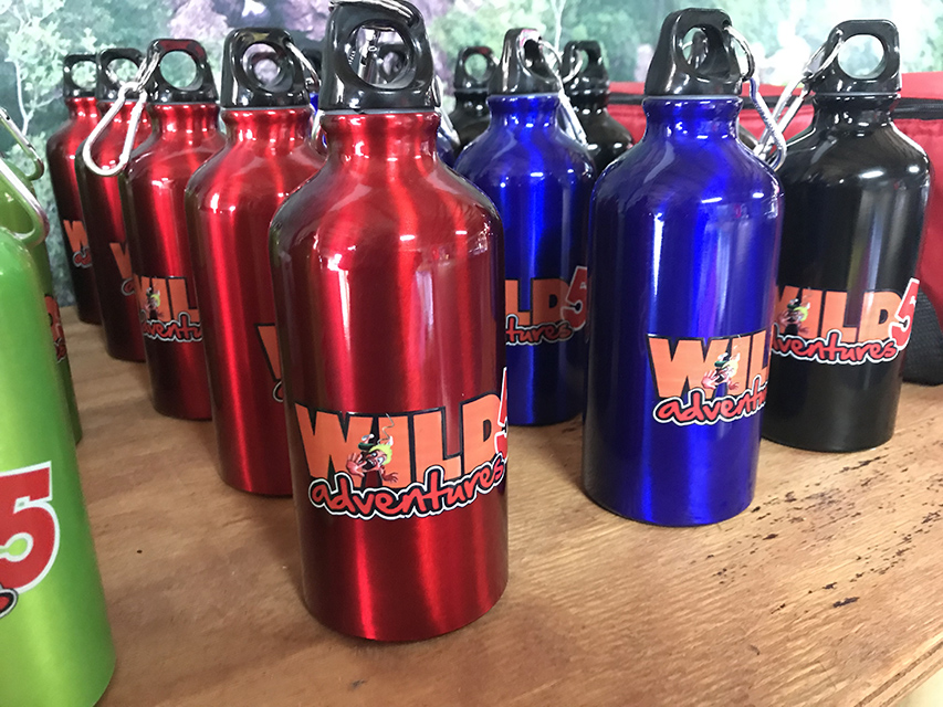 wild5adventures's tweet photo. We’ve got it all – and when we say that we're not just talking about our heart-pounding, adrenaline-fuelled activities. Nope, we've also got the perfect spot to find the ultimate souvenir at our Wild Curio Shop! 🛍️
#CurioShop #SouvenirShopping #LocalLove #KeepsakeMoments https://t.co/bVl4sxo2u3