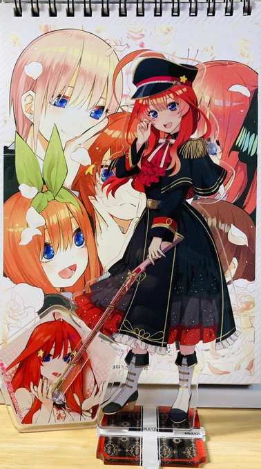 このアクスタかわいすぎィ
