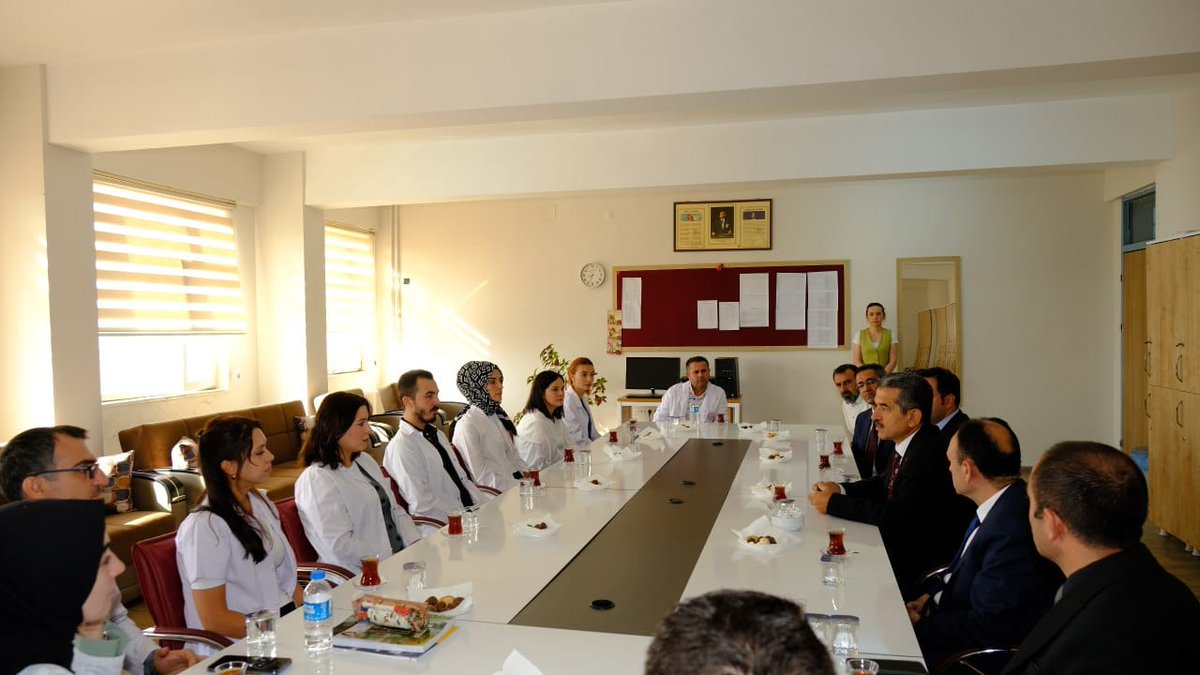 Valimiz Sayın Birol EKİCİ ve İl Millî Eğitim Müdürümüz Bilal Yılmaz ÇANDIROĞLU, Şükrü Geliş Fen Lisesini ziyaret ederek öğretmen ve öğrencilerimizle bir araya geldiler. 

<a href="/tcmeb/">Millî Eğitim Bakanlığı</a> <a href="/Yusuf__Tekin/">Yusuf Tekin</a> <a href="/cftcblnt/">Bülent ÇİFTCİ</a> <a href="/SirnakValiligi/">T.C. Şırnak Valiliği</a> <a href="/BirolEkici73/">Birol Ekici</a> <a href="/bycandiroglu/">Bilal Hoca</a>