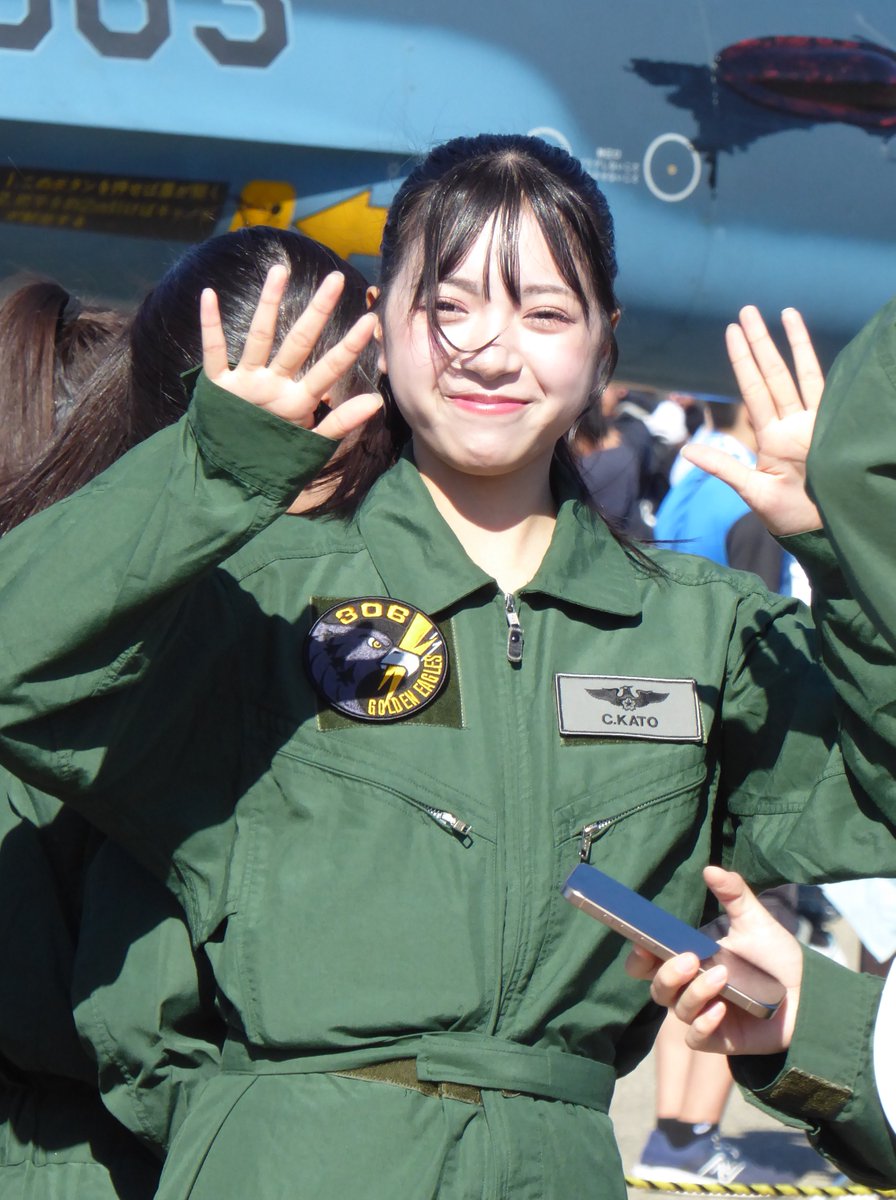 2dtczIY3cFOpZKF's tweet photo. やっとの思いで辿り着いた
小松で待っていてくれた笑顔
2024.9.23 #令和6年度小松基地航空祭
#航空自衛隊 #小松基地 #航空祭
#ほくりくアイドル部
#加藤千夏 さん
@Chinappe_32
#コマツデマツ
#PSCK https://t.co/lUS82P7Avr