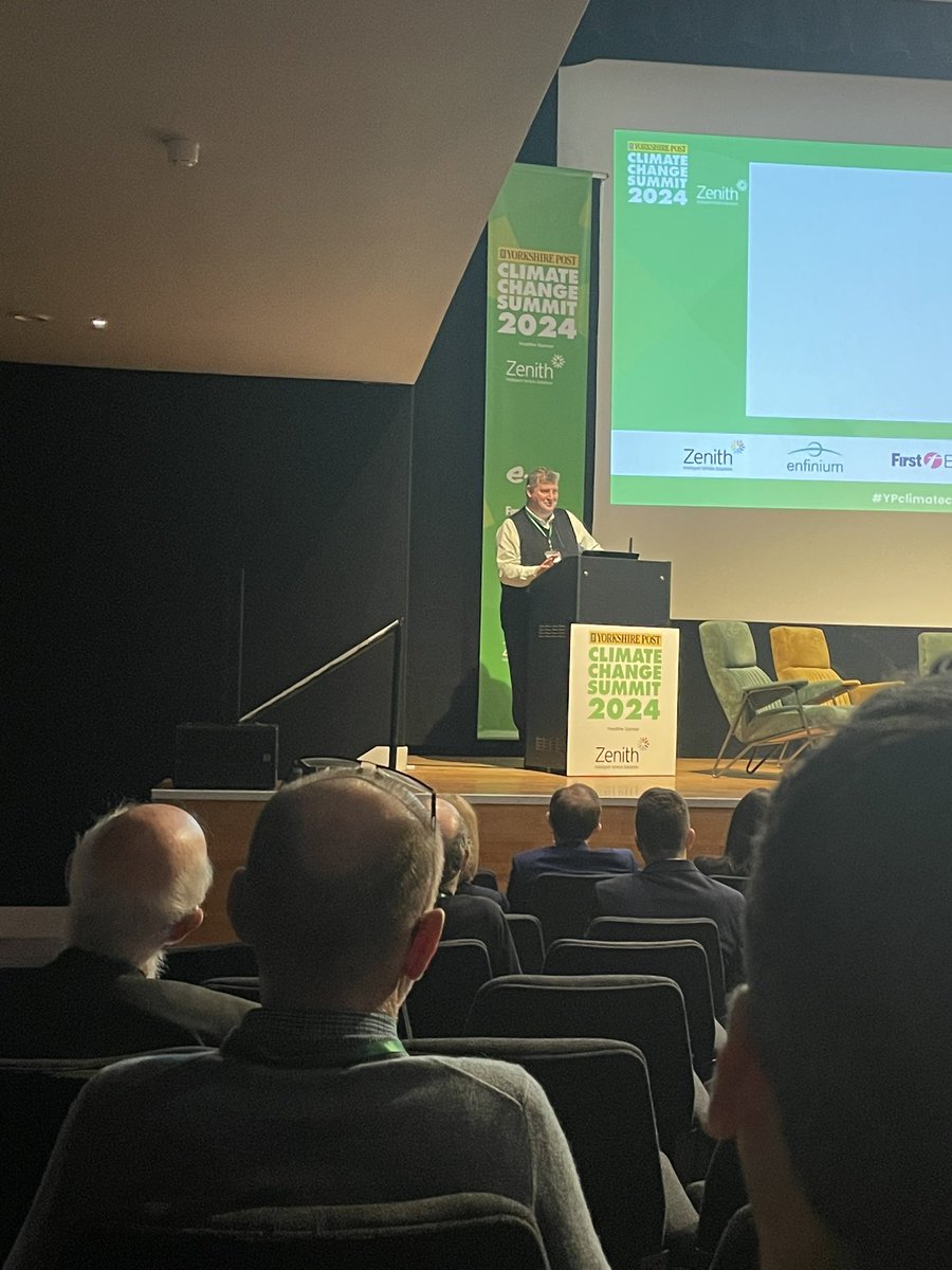 Alan from @sserenewables discussing battery storage at #YPClimateChange