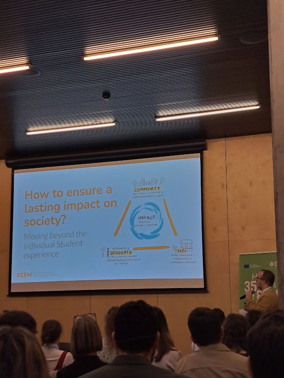 lllplatform's tweet photo. 👥We are supporting our member @ESN_Int today in the ECEM project conference focused on engaging #InternationalStudents in the local communities where their #LearningMobility takes place.

We look forward to engage with other stakeholders and discuss how we can ensure mobility programmes have a lasting positive impact on society as well as on individual learners! 💪
