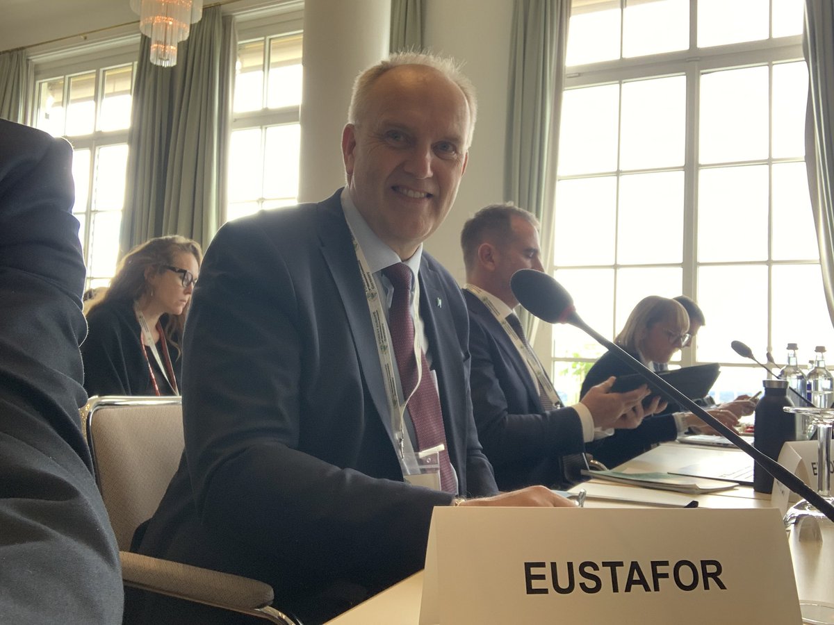 EUSTAFOR's tweet image. Federal Minister of Food &amp;amp; Agriculture of Germany @cem_oezdemir inaugurates @FORESTEUROPE 9th Ministerial Conference. @EUSTAFOR delegation is ready to contribute to the debate on the future of @SustainableForestManagement in #Europe #stateforests #StateForestsEU 🌲🌳