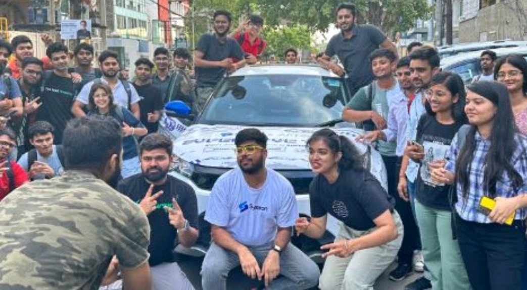 Guraasees_Singh's tweet photo. Simplest way to create dApps🤯

Posted my 1st blog on @hashnode🔥
Guide to build dApps with Aptos and deploying on Spheron. 

Big thanks to the #SuperMove event hosted by @Aptos_Network and @SpheronHQ— for the amazing session that got me started! 🙌

Blog+YT link in comments🔥💫 https://t.co/ezCm9eAyUw