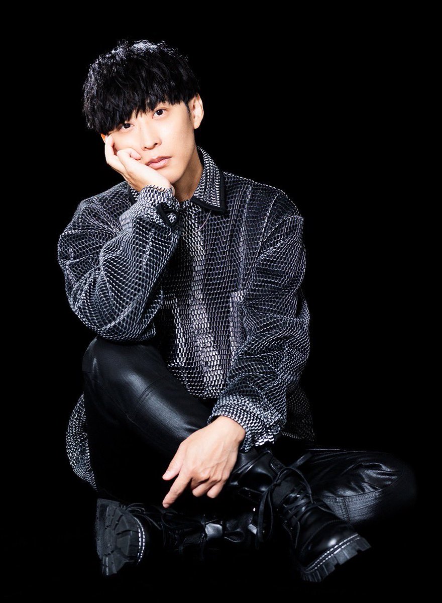 今日はメガネの日らしいです】 ←眼鏡あり 眼鏡なし→