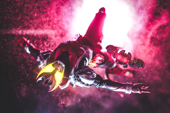 #10月になったのでフォロワーさんに自己紹介しようぜ秋の夜長に加湿器で写真を撮るブンドドJCです 