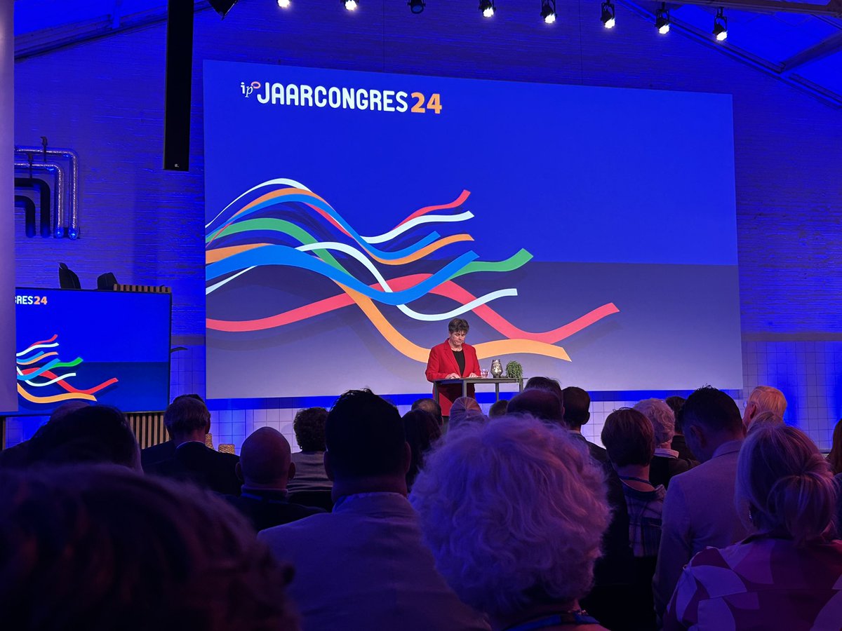 Opening jaarlijkse congres van <a href="/IPO_Provincies/">IPO</a> door voorzitter CdK Ina Adema. De #horizon nodigt uit om koers te houden. Samen met alle partners slimme #combinaties maken in ruimtelijke keuzes.