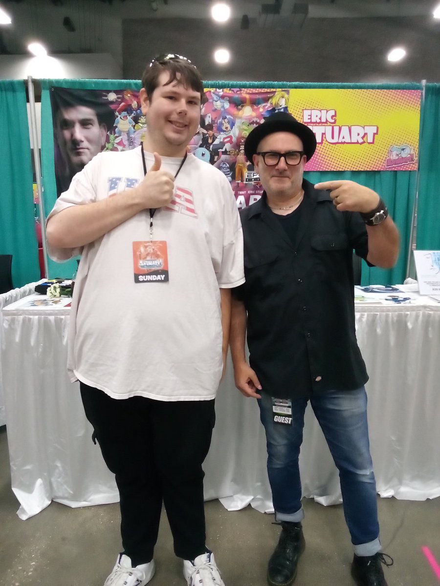 Bubbiewildfire's tweet photo. At the last day of the Galaxy Con in Des Moines, I finally met the voice of Seto Kaiba after driving 123 miles #ericstuart #yugioh #galaxycon https://t.co/FfQg3zaGXC