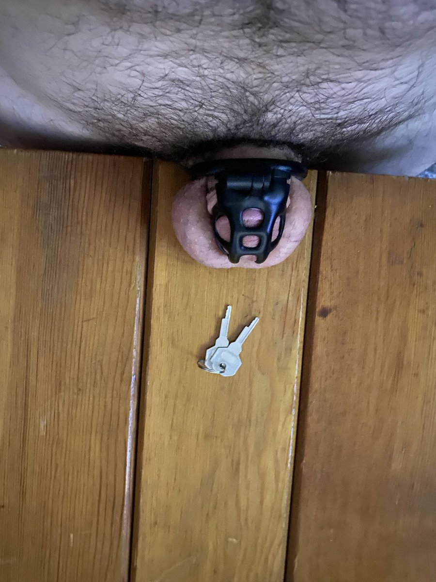 Happy locktober🐶🔐 
here’s to day 1 😅
