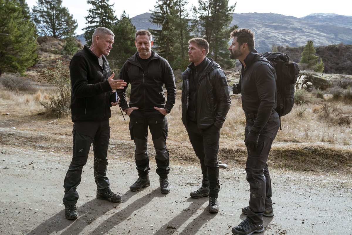 Whether we are discussing which recruit to cull or if it’s Maccy D’s, BK or KFC, it’s always put to the vote. Democracy rules in the DS! 🍔🍗🍟 #SASWhoDaresWins