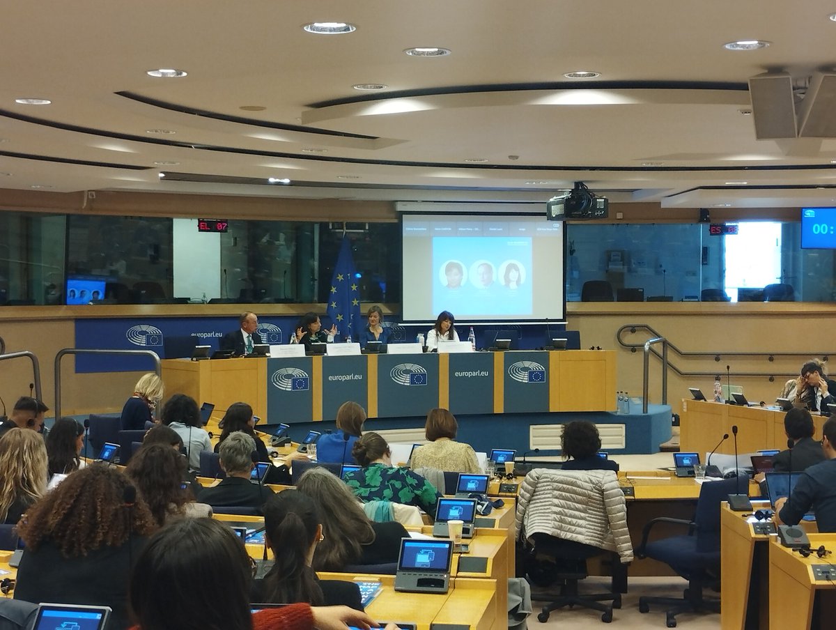 The EC has opened the least number of infringement proceedings in two decades says Client Earth AT the Blue Manifesto launch #EuOceanWeek