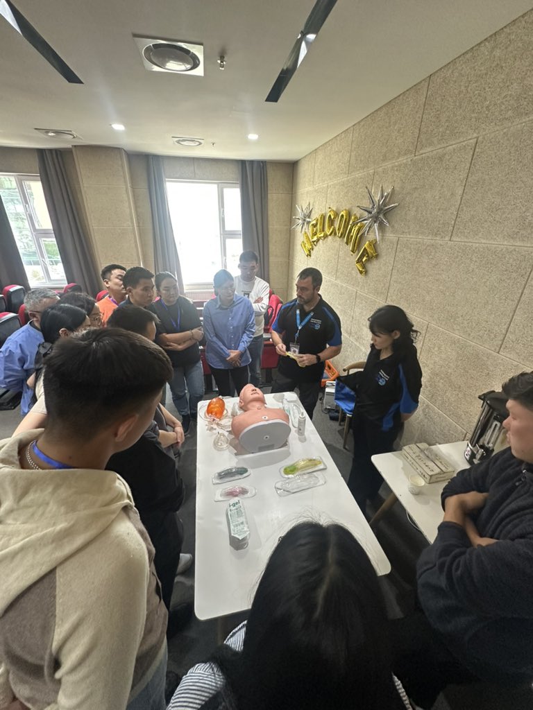 Leon Baranowski tweet media