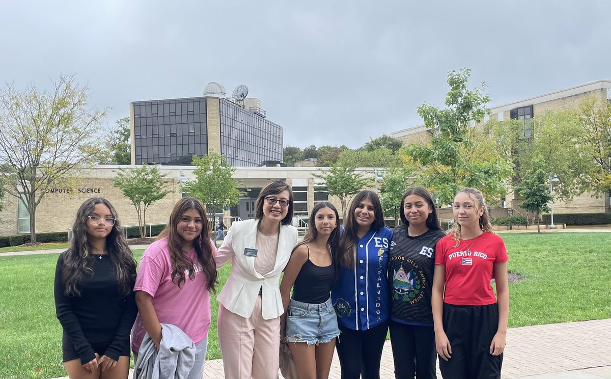 JulieYangMoCo's tweet photo. First ever @MCPS Latina Legacy Jr. Conference now!   600 middle school girls in session! Support our students and empower them to be the best they can be! Appreciate staff’s vision and effort for putting this together! #goodthingsarehappening #MCPSforward https://t.co/EUvv11Dui2