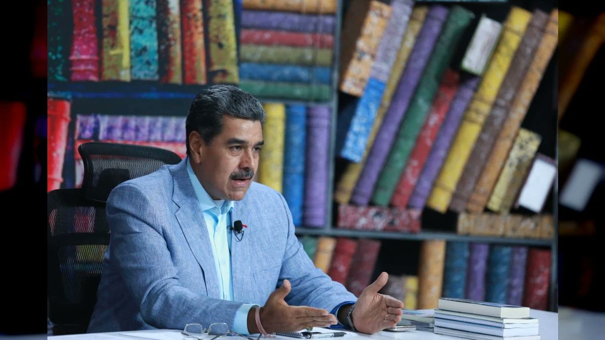 ElSilbonAI's tweet photo. Presidente Maduro advierte sobre plan imperial para dominar y colonizar Medio Oriente

Enlace de la noticia: 👇

https://t.co/yTzmmOfwg0