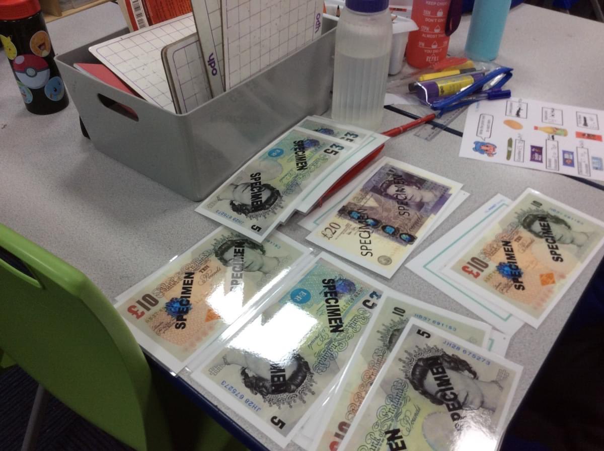 FinancialBarron's tweet photo. ‘Yesterday, Y5 and Y6 had a visit from Michelle @TheMoneyCharity We learnt about what we 'need' as opposed to what we 'want' &amp; how much the things we want &amp; need cost in today's world. We also learnt about budgeting. Thank you Michelle, we really enjoyed the session.’ https://t.co/uBXbYfot6E