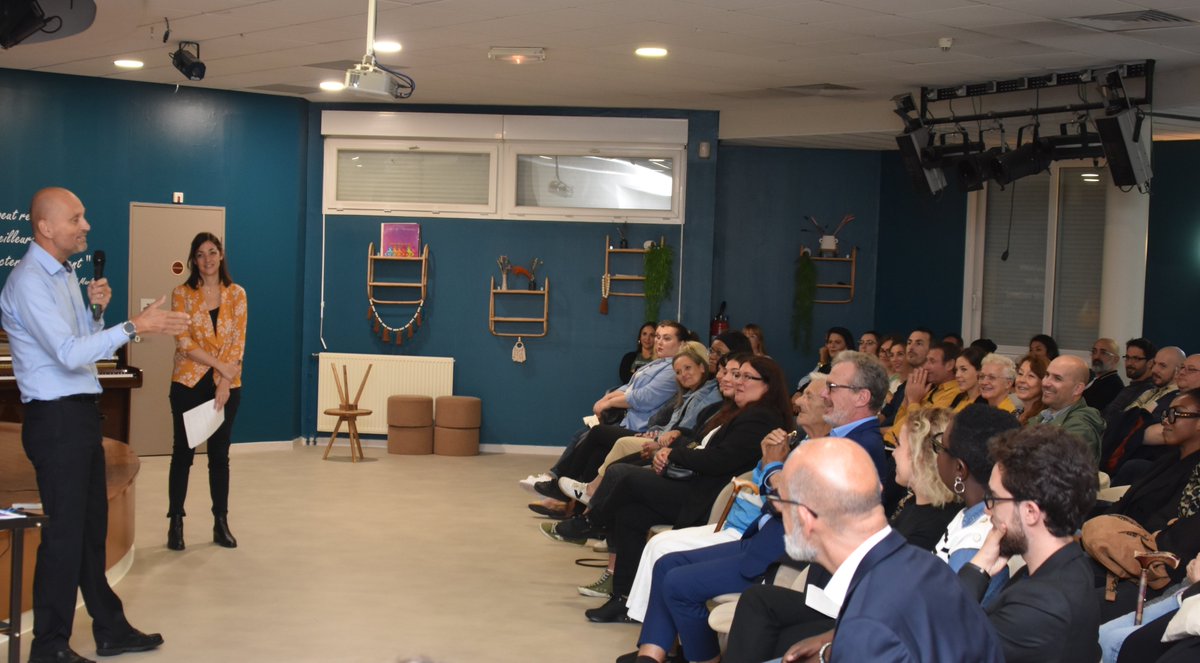 Aujourd’hui, la Carsat Sud-Est organise La Journée des Nouveaux Embauchés à Marseille.
Placée sous le signe de la convivialité et du partage, cette manifestation met à l'honneur les nouveaux collaborateurs. #intégration #laSécuRecrute #SemaineEmploiSécu