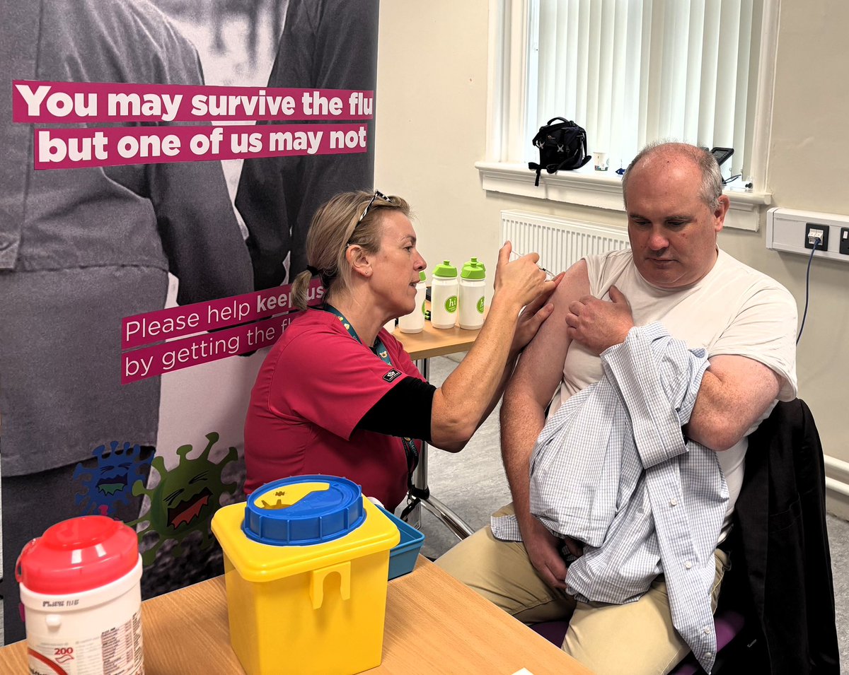 HSE/SECH (now part of HSE Dublin and South East) (@southeastch) on Twitter photo Dr Sarah Doyle (Consultant Public Health Medicine, <a href="/HSELive/">HSE Ireland</a>) + Fiachra Ó Céilleachair (Media Relations, HSE) among <a href="/HSEDubSouthEast/">HSE Dublin and South East</a> staff getting #Fluvaccine + #COVIDVaccine at regional launch in Kilkenny today
See what vaccines are recommended for you: www2.hse.ie/screening-and-… Dr Sarah Doyle (Consultant Public Health Medicine, <a href="/HSELive/">HSE Ireland</a>) + Fiachra Ó Céilleachair (Media Relations, HSE) among <a href="/HSEDubSouthEast/">HSE Dublin and South East</a> staff getting #Fluvaccine + #COVIDVaccine at regional launch in Kilkenny today
See what vaccines are recommended for you: www2.hse.ie/screening-and-…