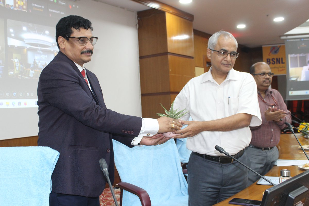 BSNLCorporate's tweet photo. A momentous #BSNLDay as Shri @neerajmittalias , Secretary Telecom, and Shri Niraj Verma, Administrator USOF, join us at #BSNL HQ to inspire and lead us towards a brighter telecom future!
#BSNLFoundationDay https://t.co/io8WQIDIQ6
