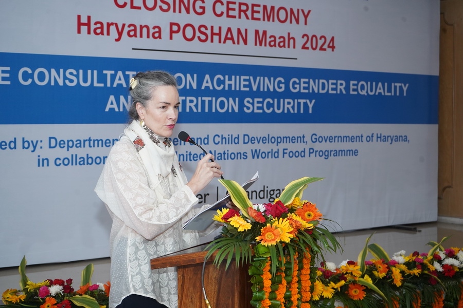 UNWFP_India's tweet photo. The #PoshanMaah2024 celebrations in #Haryana culminated with a training package shared by @amneet_p @wcd_haryana &amp; @UNWFP_India for #Anganwadi workers with resources to achieve nutrition security through a gender transformative approach. 
@Elisabeth_WFP @MinistryWCD @WFP https://t.co/A33oXSZSEG