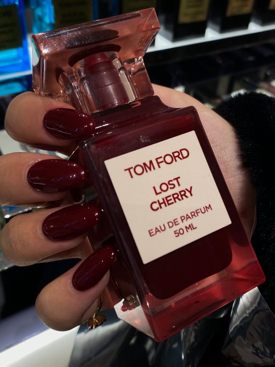 Diorgirlx's tweet image. cherry red aesthetic