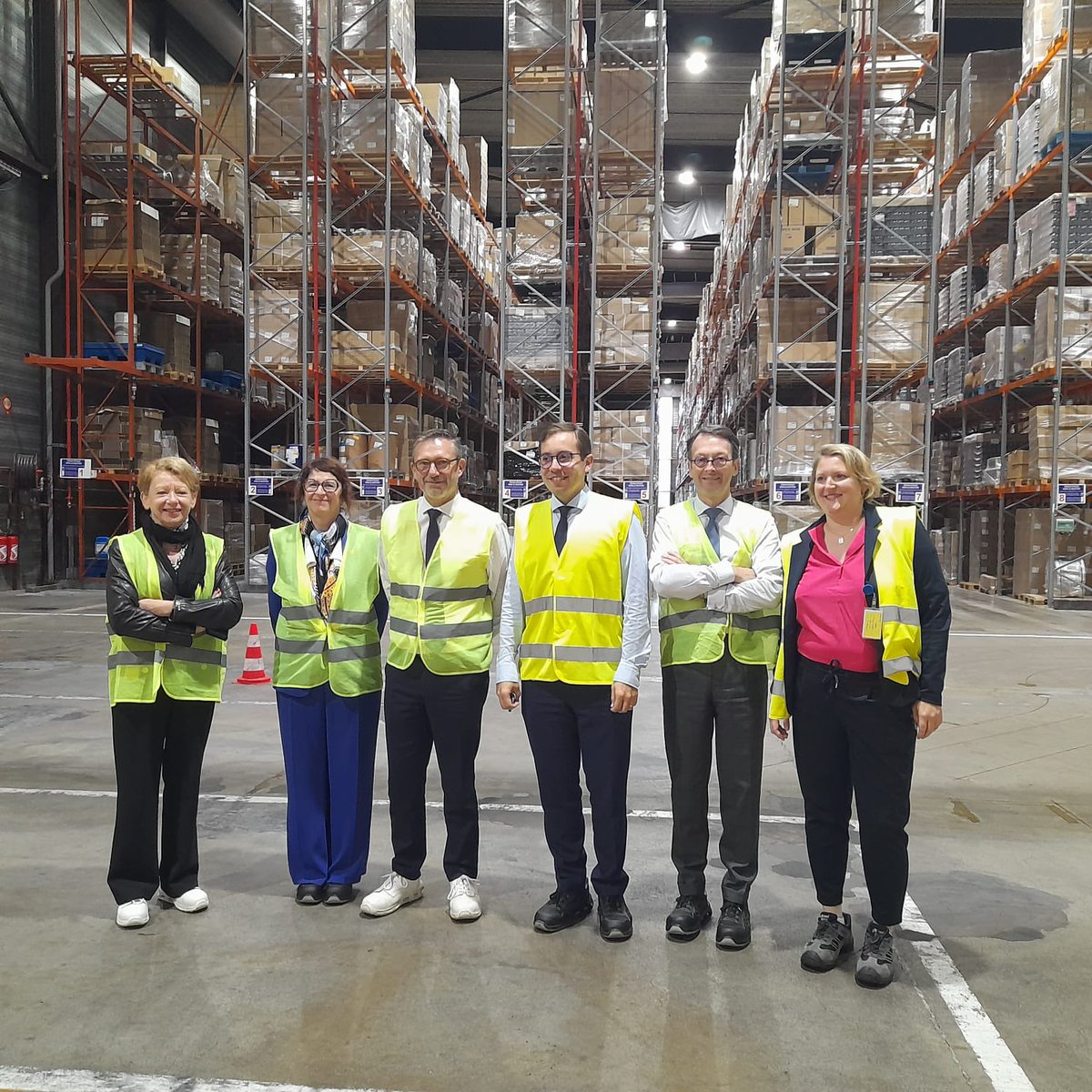 TOUBEAUfred's tweet photo. 📍Visite de BENTA #Lyon, échanges avec les acteurs majeurs de notre région, pour discuter des enjeux cruciaux #industrie #santé #RH et souveraineté nationale
 
Dans le cadre de la semaine des #métiers de l'Industrie Pharmaceutique @FTravail_ARA 7 au 12 octobre https://t.co/tzrtp6OSNu