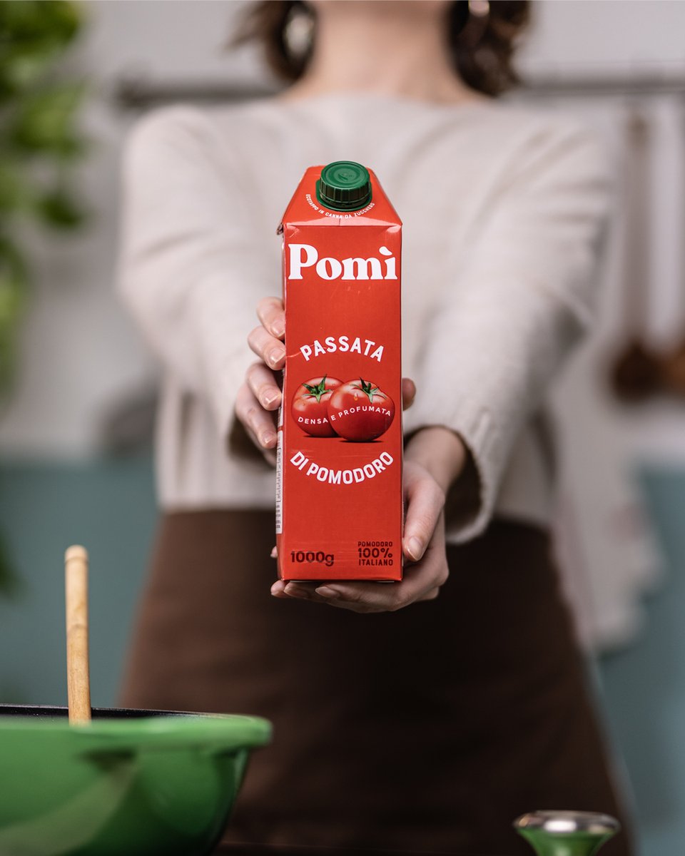 La vita è troppo breve per un sugo mediocre.

🍅🇮🇹 Scegli Pomì e assapora tutta la bontà dei pomodori 100% italiani, coltivati con cura e passione.

#Pomì #IncucinaconPomì #PomodoroVero