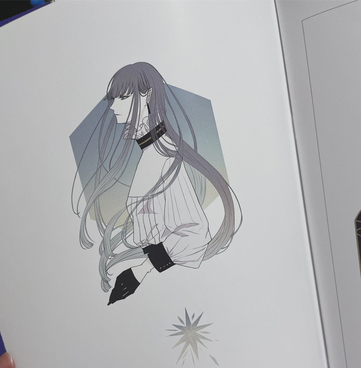 「自分の本久しぶりに引っ張り出して眺めていた」|簪子🌙のイラスト