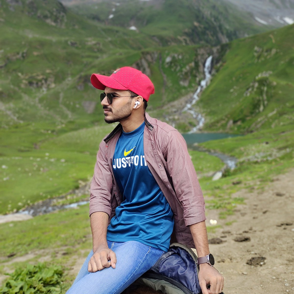 RashidWrites's tweet photo. #NewProfilePic https://t.co/c0LkJ3PIX2