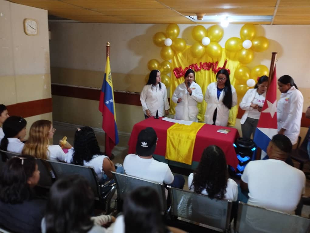 asic_santa's tweet photo. 30/09/24 acto de bienvenida a los nuevos participantes de nuestra casa de estudio UCS en el asic Santa Ana @NicolasMaduro @MagaGutierrezV @Soykarinacarpio @DraShirleySalud @SSM_SaludAragua #juntosporcadalatido #Aragua https://t.co/mQT6HpxRey