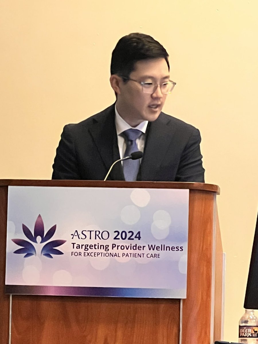 JoeChangMD's tweet image. What are the biological mechanisms after SABR vs SABR plus IO in early stage NSCLC? Our talented resident @ASeoMDPhD presented different dynamic immunological cytokines profiles in our I-SABR randomized study @MDAndersonNews